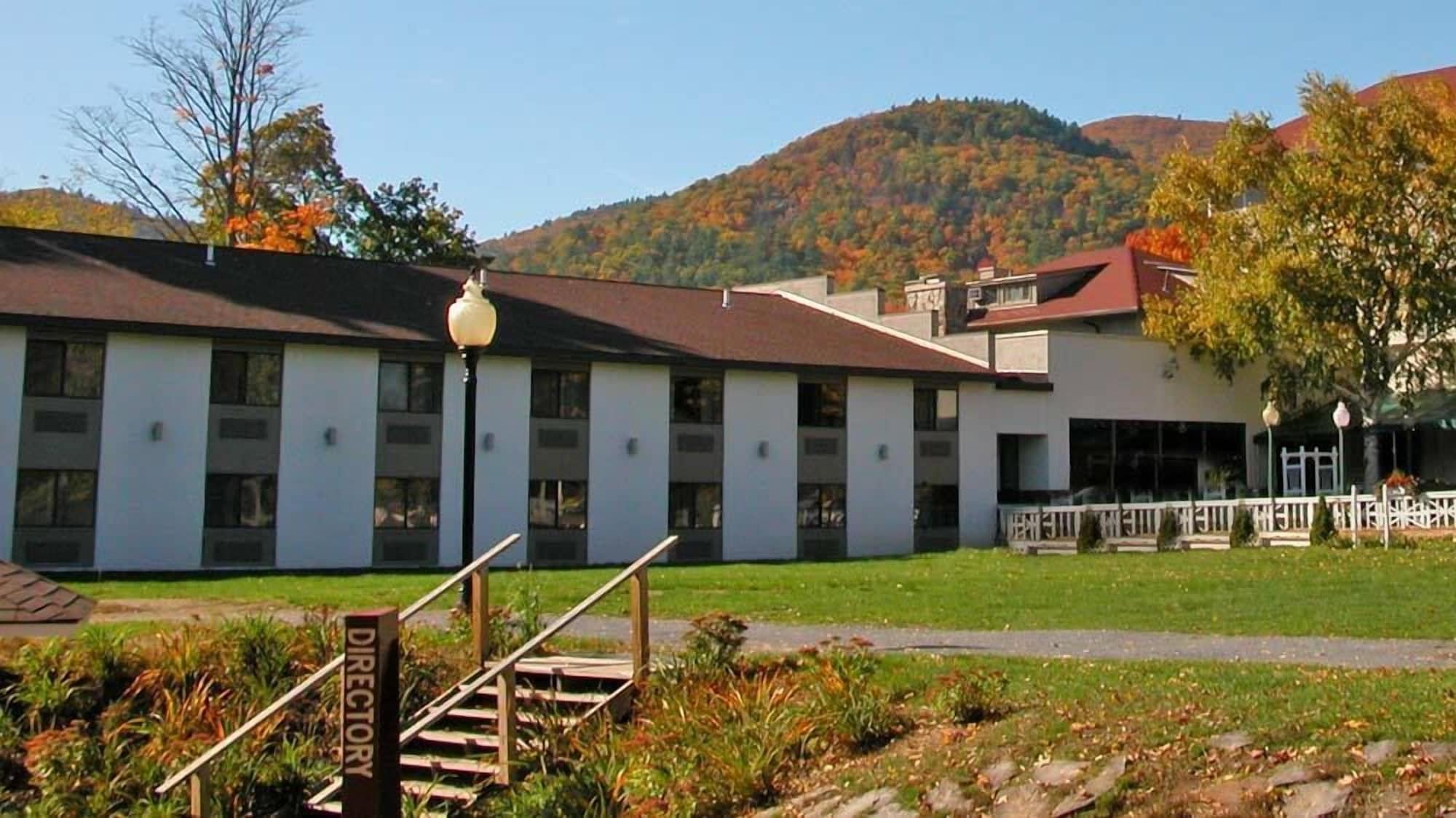 Fort William Henry Hotel Lake George Esterno foto