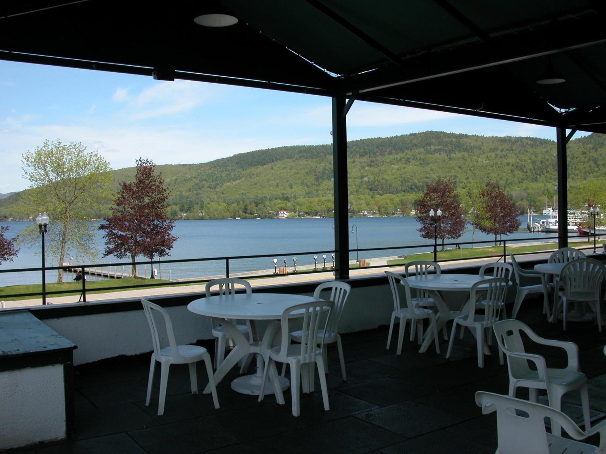 Fort William Henry Hotel Lake George Esterno foto