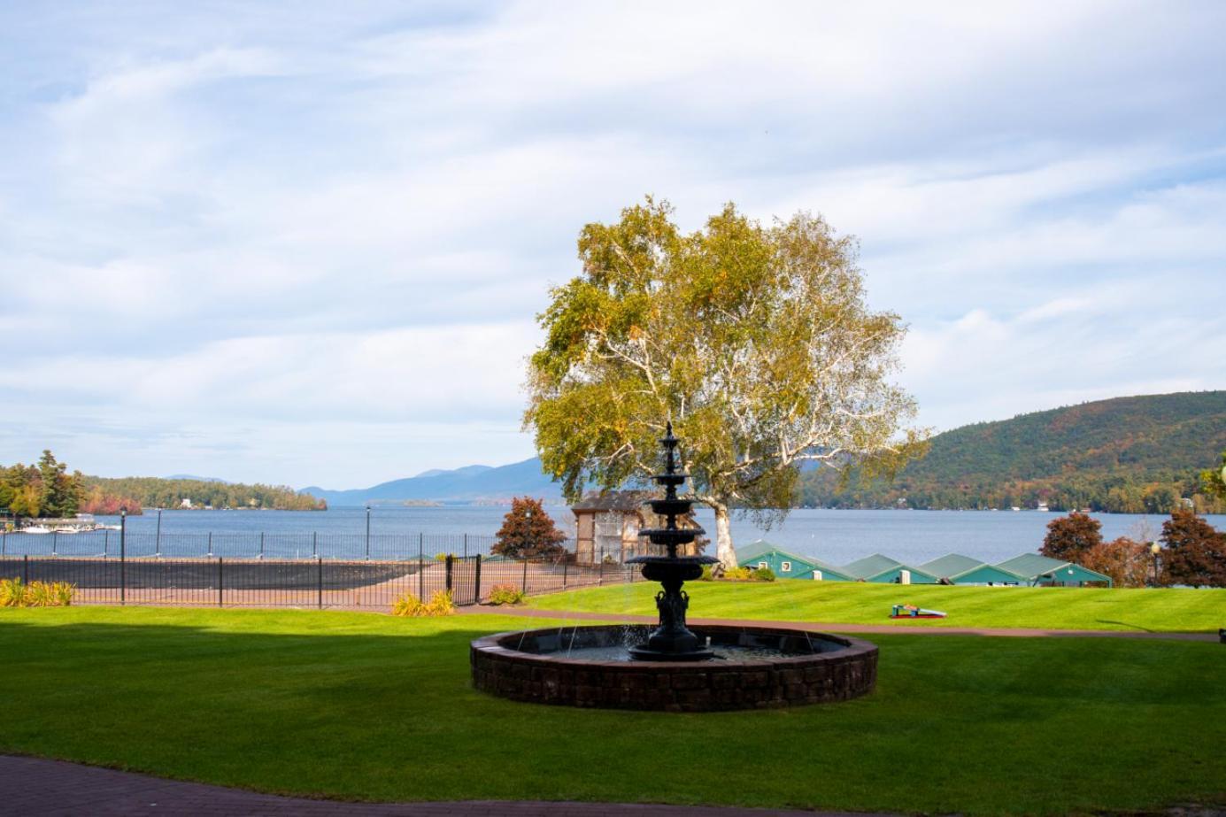 Fort William Henry Hotel Lake George Esterno foto